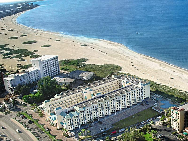 Sunset Vistas Two Bedroom Beachfront Suites St. Pete Beach Exterior foto