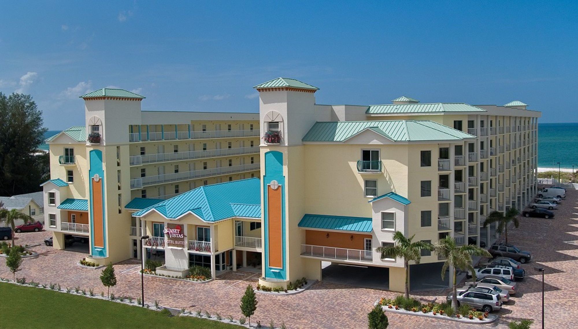 Sunset Vistas Two Bedroom Beachfront Suites St. Pete Beach Exterior foto