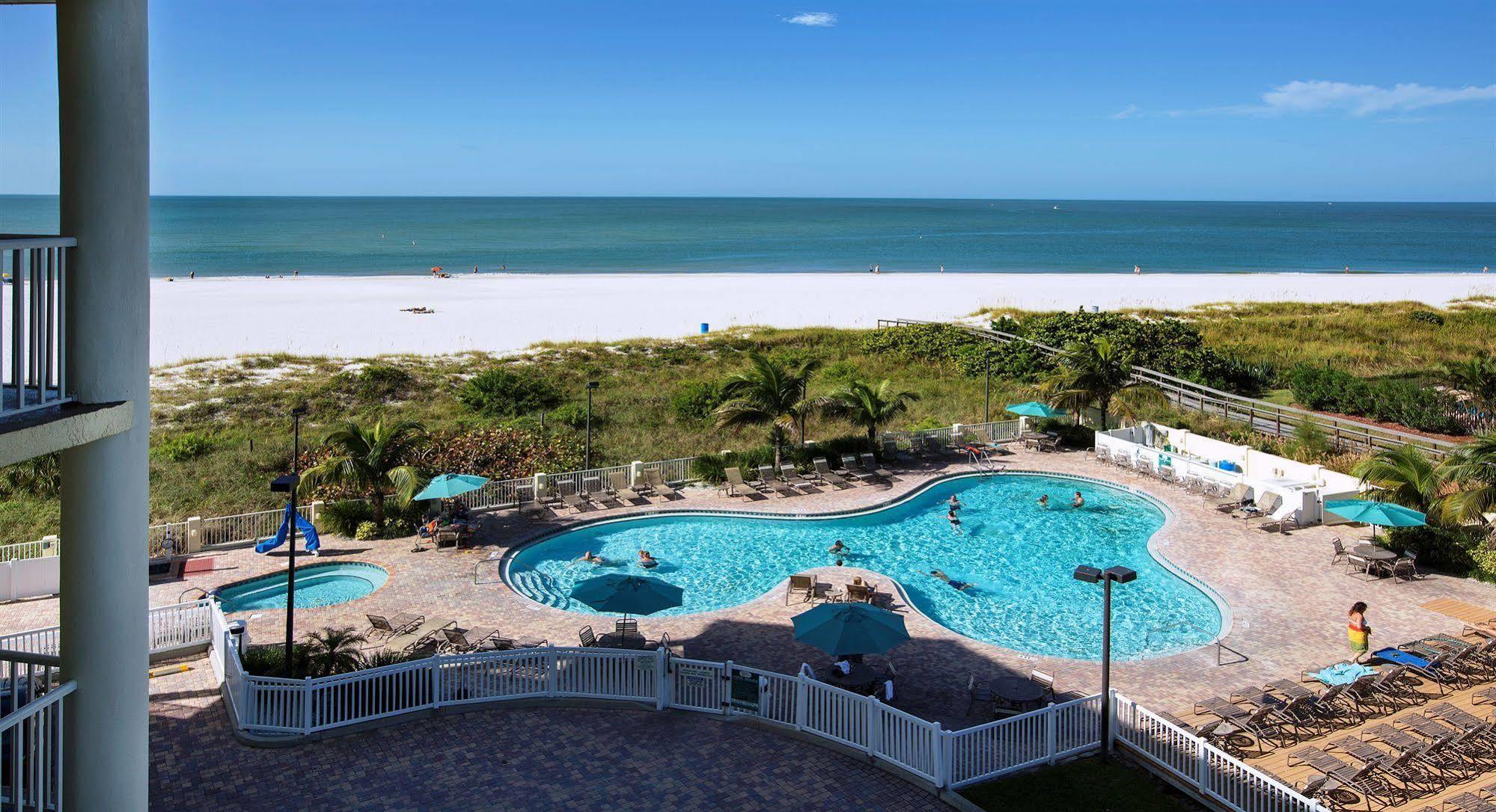 Sunset Vistas Two Bedroom Beachfront Suites St. Pete Beach Exterior foto