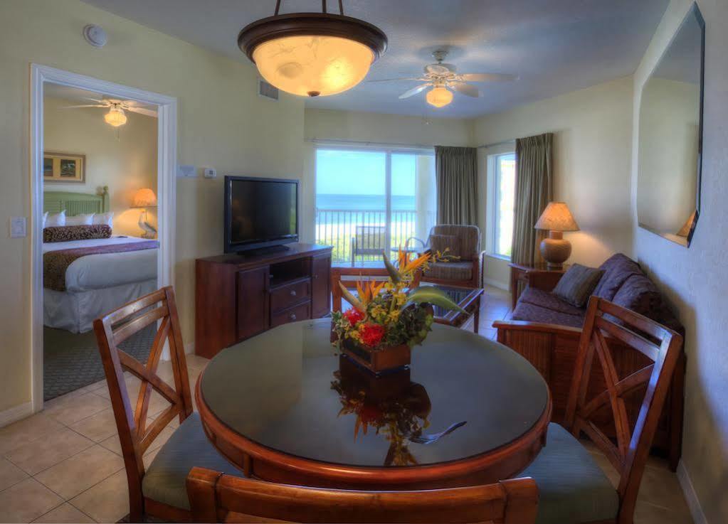 Sunset Vistas Two Bedroom Beachfront Suites St. Pete Beach Exterior foto